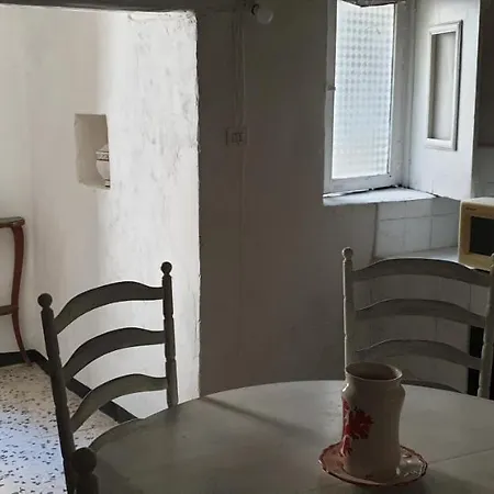 Casa Mare Monti بيت للعطل